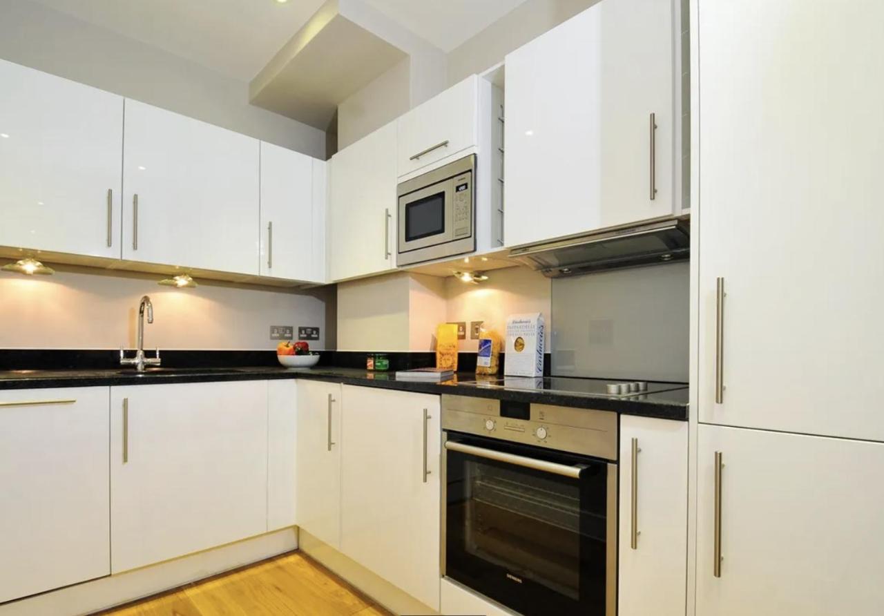 דירות Entire London Studio With Kitchenette מראה חיצוני תמונה